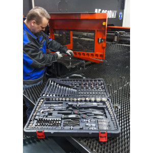 Универсальный набор головок 1/4",3/8",1/2", VIGOR, V3277N