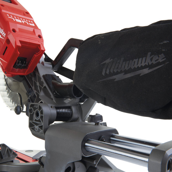 Пила торцювальна акумуляторна з протяжкою MILWAUKEE, M18 FMS190-0, діаметр 190мм (каркас, аксесуари) Пила торцювальна акумуляторна з протяжкою MILWAUKEE, M18 FMS190-0, діаметр 190мм (каркас, аксесуари)