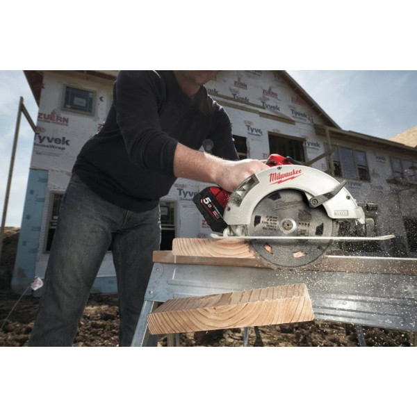 Пила дискова ручна акумуляторна безщіткова MILWAUKEE, M18 BLCS66-0X, діаметр 190мм (каркас, HDкейс) Пила дискова ручна акумуляторна безщіткова MILWAUKEE, M18 BLCS66-0X, діаметр 190мм (каркас, HDкейс)