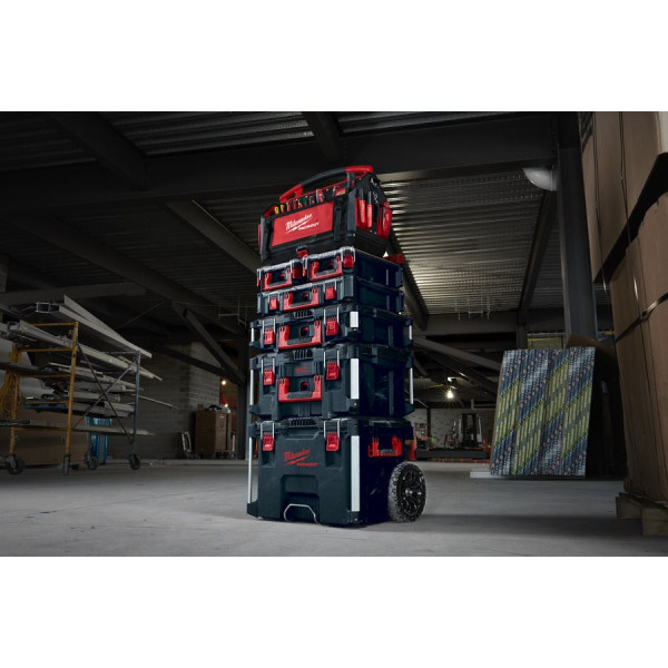 Кейс на колесах PACKOUT MILWAUKEE Кейс на колесах PACKOUT MILWAUKEE