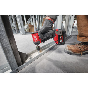 Шуруповерт ударний акумуляторний безщітковий 1/4" HEX MILWAUKEE, M18 FID3-0X, 226Нм (каркас, кліпса для ременя, тримач для біт,