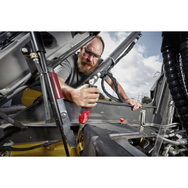 Гайковерт-трещітка акумуляторний безщітковий подовжений 1/4'' MILWAUKEE, M12 FHIR14LR-0, 47Нм (каркас, картонне пакування)