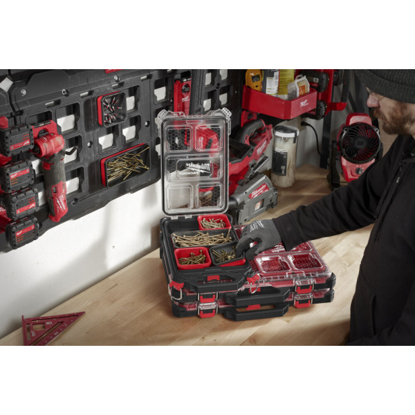 Магнітний лоток-тарілка для зберігання металевих предметів MILWAUKEE Packout - 20 x 10 см Магнітний лоток-тарілка для зберігання металевих предметів MILWAUKEE Packout - 20 x 10 см