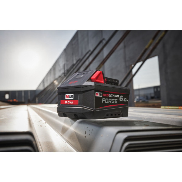 Акумулятор Li-Ion FORGE MILWAUKEE, M18 FB6 6Аг Акумулятор Li-Ion FORGE MILWAUKEE, M18 FB6 6Аг
