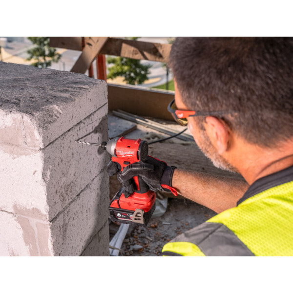 Шуруповерт ударний акумуляторний безщітковий 1/4'' HEX MILWAUKEE, M18 BLIDRC-0. 190Нм (каркас, кліпса для ременя) Шуруповерт ударний акумуляторний безщітковий 1/4'' HEX MILWAUKEE, M18 BLIDRC-0. 190Нм (каркас, кліпса для ременя)