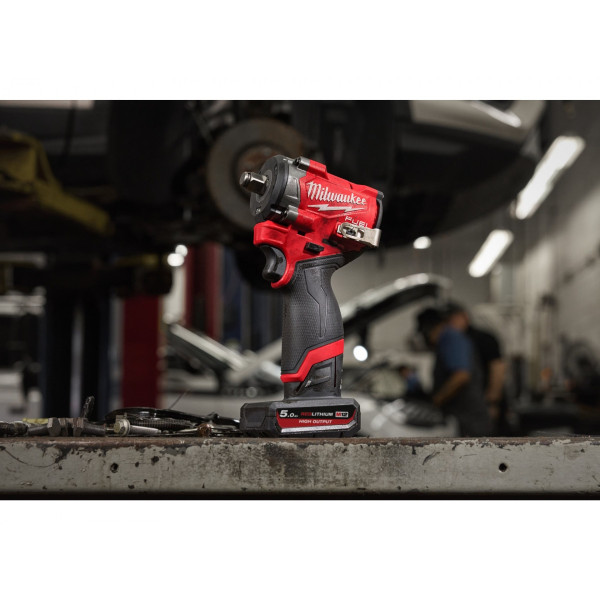 Гайковерт акумуляторний безщітковий 1/2'' MILWAUKEE, M12 FCIWF12G3-502X, 746Нм, з кільцем (зарядний пристрій С12 С, 2 акумулятор