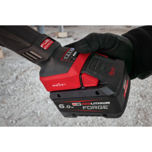 Шліфмашина кутова акумуляторна безщіткова MILWAUKEE, M18 FHSAGO125VXPDB2-0X, діаметр 125мм (антивібраційна бічна рукоятка, захис