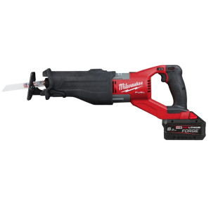 Пила шабельна акумуляторна MILWAUKEE, M18 FSX-801C (зарядний пристрій M12-18 FC, 1 акумулятор M18 FB8 8Аг, полотно, кейс)