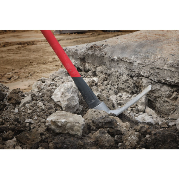 Кірка з рукояткою зі скловолокна Fiberglass MILWAUKEE, 2300г Кірка з рукояткою зі скловолокна Fiberglass MILWAUKEE, 2300г