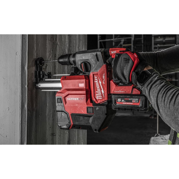 Перфоратор акумуляторний безщітковий SDS-PLUS MILWAUKEE M18 ONEFHXDEL-552C с системою пиловидалення (зарядний пристрій M12-18 FC