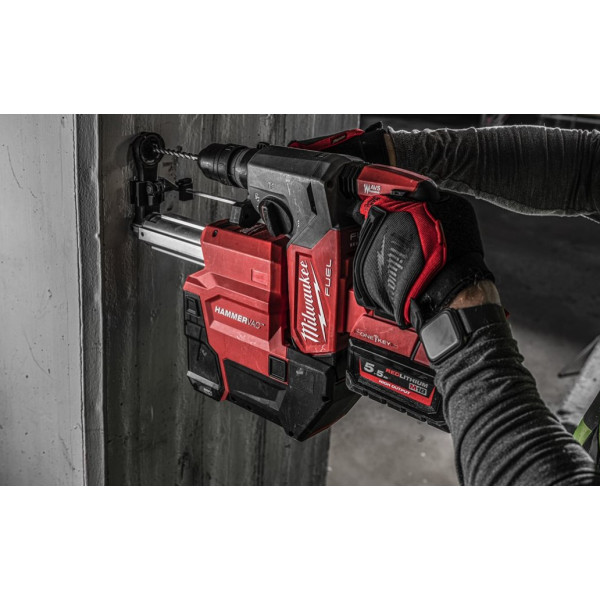 Перфоратор акумуляторний безщітковий SDS-PLUS MILWAUKEE M18 ONEFHXDEL-552C с системою пиловидалення (зарядний пристрій M12-18 FC
