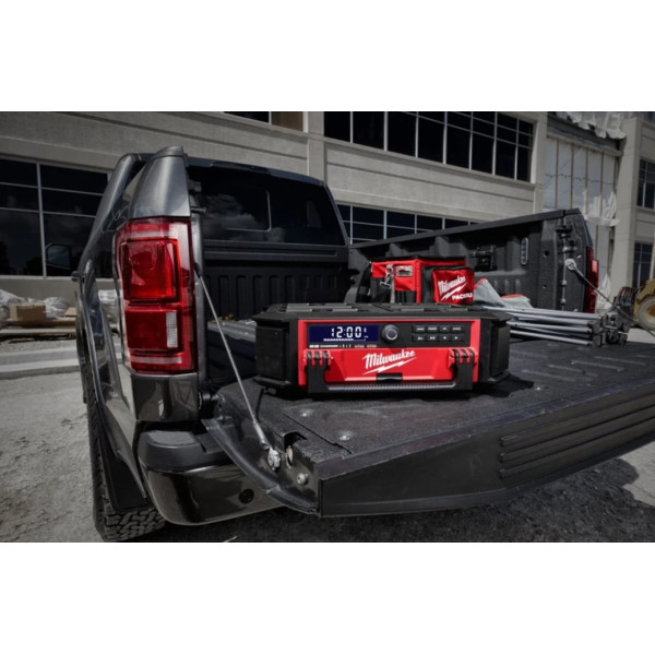 Радіоприймач акумуляторний із зарядним пристроєм PACKOUT MILWAUKEE, M18 PRCDAB+-0