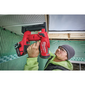 Степлер скобозабивний акумуляторний безщітковий MILWAUKEE, M18 FFUS-302C, 38-51мм (зарядний пристрій M12-18 FC, 2 акумулятори М1