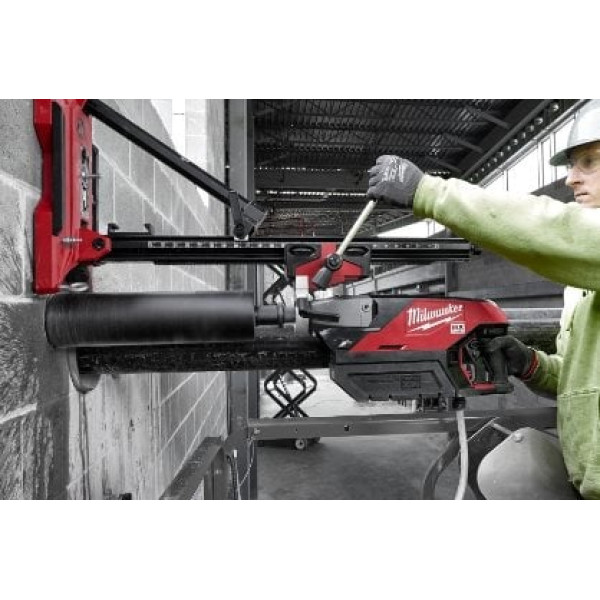 Установка алмазного свердління акумуляторна MILWAUKEE MXF DCD150-302CKIT (зарядний пристрій MXF C, 2 акумулятори MXF CP203 3Аг,