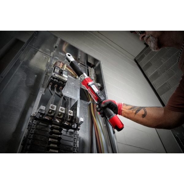 Ключ динамометричний електронний 3/8'' MILWAUKEE, M12 ONEFTR38-0C (13,6-135,6Нм) (каркас, кейс) Ключ динамометричний електронний 3/8'' MILWAUKEE, M12 ONEFTR38-0C (13,6-135,6Нм) (каркас, кейс)