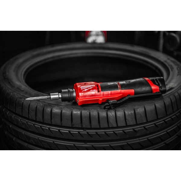 Шліфмашина пряма акумуляторна MILWAUKEE, M12 FTB-0, 7/16" HEX (каркас, картонне пакування) Шліфмашина пряма акумуляторна MILWAUKEE, M12 FTB-0, 7/16" HEX (каркас, картонне пакування)