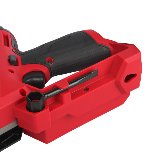 Пила ланцюгова акумуляторна безщіткова MILWAUKEE, M12 FHS-0, шина 15см (каркас, чохол, ланцюг, картонне пакуванння) Пила ланцюгова акумуляторна безщіткова MILWAUKEE, M12 FHS-0, шина 15см (каркас, чохол, ланцюг, картонне пакуванння)