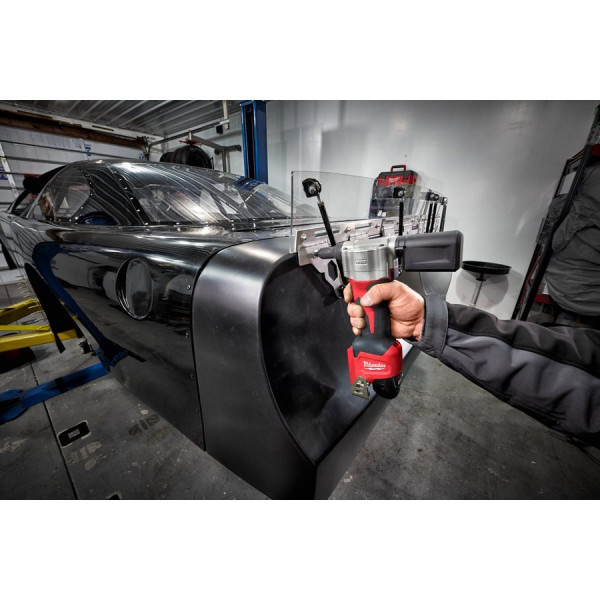 Заклепочник акумуляторний MILWAUKEE, M12 BPRT-0, діаметр заклепок 2,4-4,8мм (каркас, 4 накінечника, ключ, картонне пакування)