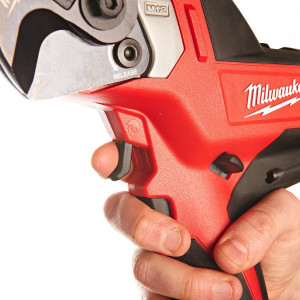 Кабелеріз акумуляторний MILWAUKEE, M12 CC-0, до 32мм (каркас, картонне пакування)