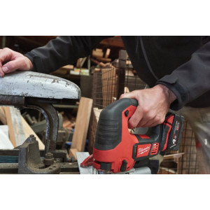 Лобзик акумуляторний MILWAUKEE, M18 BJS-0 (каркас. полотно, адаптер, кожух, насадка, накладка підошви)