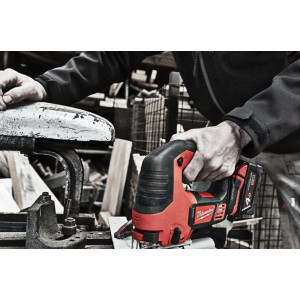 Лобзик акумуляторний MILWAUKEE, M18 BJS-0 (каркас. полотно, адаптер, кожух, насадка, накладка підошви)