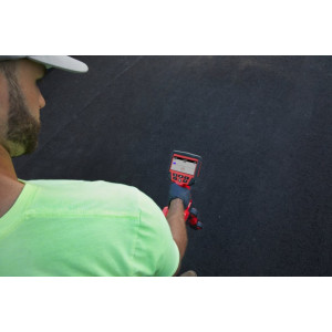 Локатор акумуляторный MILWAUKEE, M12 PL-201C (зарядний пристрій С12 С, 1 акумулятор М12 В2 2Аг, кейс)