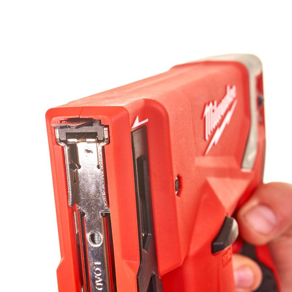 Степлер акумуляторний MILWAUKEE, M12 BST-0 (каркас. кліпса для ременя, картонне пакування) Степлер акумуляторний MILWAUKEE, M12 BST-0 (каркас. кліпса для ременя, картонне пакування)