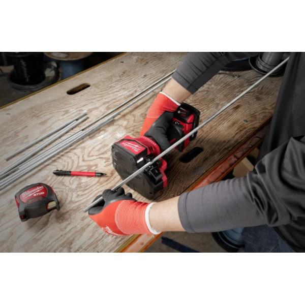 Шпилькоріз акумуляторний безщітковий MILWAUKEE M18 BLTRC-0X (каркас, HD кейс) Шпилькоріз акумуляторний безщітковий MILWAUKEE M18 BLTRC-0X (каркас, HD кейс)