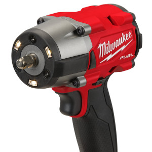 Гайковерт акумуляторний безщітковий 3/8'' MILWAUKEE, М18 FMTIW2F38-0X, 813Нм, з кільцем (каркас, кліпса для реміня, HDкейс)