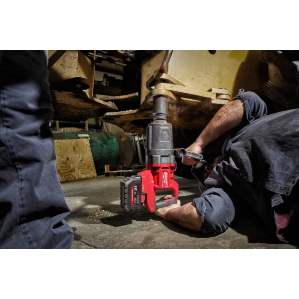 Гайковерт акумуляторний безщітковий 1'' MILWAUKEE, M18 ONEFHIWF1D-0C, 2711Нм, з кільцем (каркас, кейс)