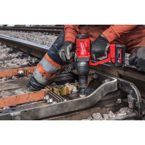Гайковерт акумуляторний безщітковий 1'' MILWAUKEE, M18 ONEFHIWF1-0X, 2400Нм, з кільцем (каркас, HD кейс)