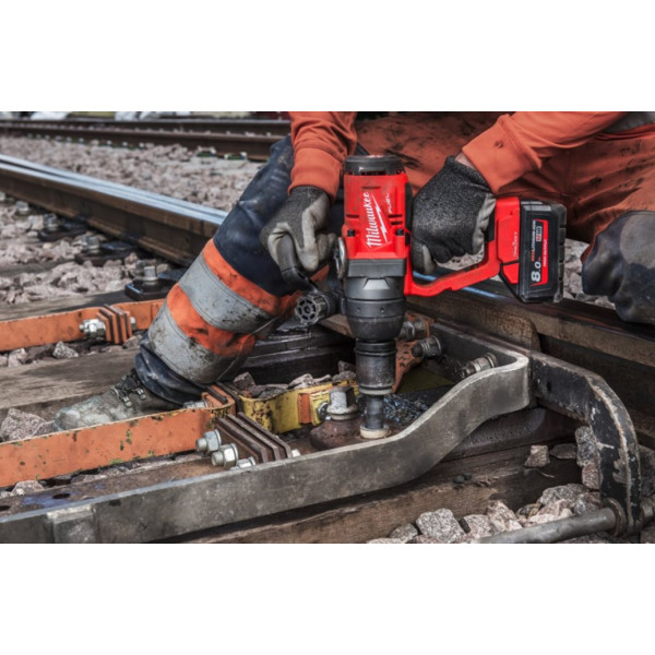 Гайковерт акумуляторний безщітковий 1'' MILWAUKEE, M18 ONEFHIWF1-0X, 2400Нм, з кільцем (каркас, HD кейс)
