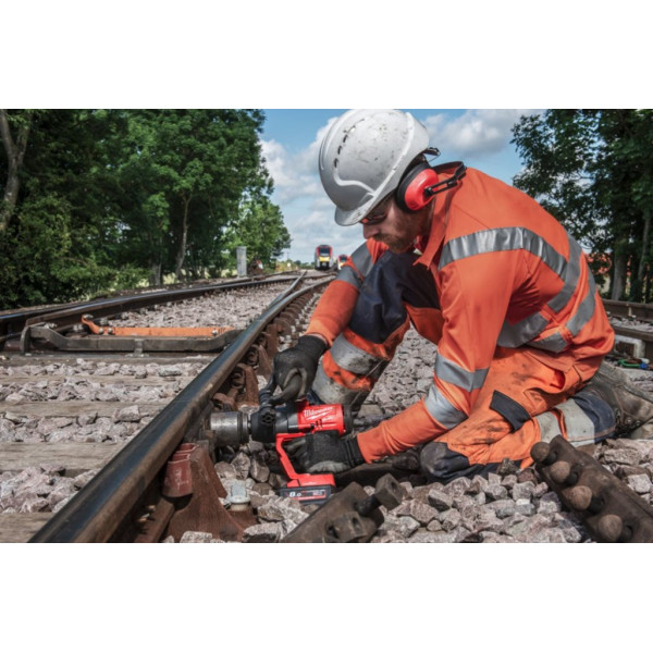 Гайковерт акумуляторний безщітковий 1'' MILWAUKEE, M18 ONEFHIWF1-0X, 2400Нм, з кільцем (каркас, HD кейс)