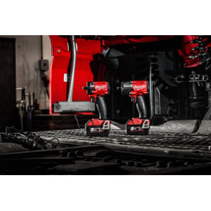Гайковерт акумуляторний безщітковий 1/2'' MILWAUKEE, M18 FIW2P12-502X, 339Нм, з піном (зарядний пристрій M12-18 FC, 2 акумулятор
