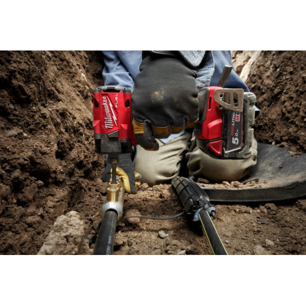 Гайковерт акумуляторний безщітковий 1/2'' MILWAUKEE, M18 FIW2P12-502X, 339Нм, з піном (зарядний пристрій M12-18 FC, 2 акумулятор