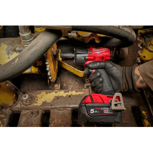 Гайковерт акумуляторний безщітковий MILWAUKEE 1/2" (881 Нм) M18 FMTIW2F12-502X, з фрикційним кільцем, (зарядний пристрій M12-18
