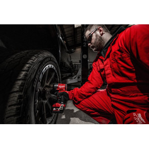 Гайковерт акумуляторний безщітковий MILWAUKEE 1/2" (881 Нм) M18 FMTIW2F12-502X, з фрикційним кільцем, (зарядний пристрій M12-18