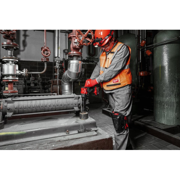 Гайковерт акумуляторний безщітковий MILWAUKEE 1/2" (881 Нм) M18 FMTIW2F12-502X, з фрикційним кільцем, (зарядний пристрій M12-18