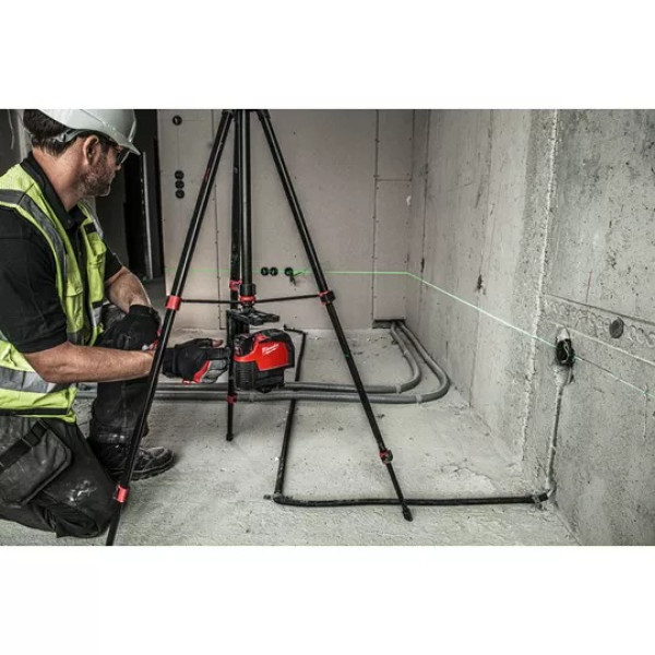 Нівелір лазерний лінійно-точковий акумуляторний MILWAUKEE M12 CLLP-301C (зелений промінь) Нівелір лазерний лінійно-точковий акумуляторний MILWAUKEE M12 CLLP-301C (зелений промінь)
