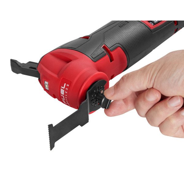 Інструмент багатофунціональний акумуляторний MILWAUKEE, M18 FMT-0X (каркас, універсальне лезо, шліфувальна підошва, шліфувальний Інструмент багатофунціональний акумуляторний MILWAUKEE, M18 FMT-0X (каркас, універсальне лезо, шліфувальна підошва, шліфувальний