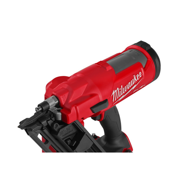 Пістолет цвяхозабивний акумуляторний безщітковий MILWAUKEE M18 FFNS-502C (зарядний пристрій M12-M18 FC, 2 акумулятори M18 B5 5Аг Пістолет цвяхозабивний акумуляторний безщітковий MILWAUKEE M18 FFNS-502C (зарядний пристрій M12-M18 FC, 2 акумулятори M18 B5 5Аг