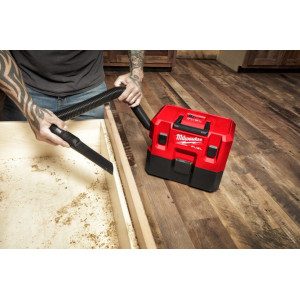 Пилосос акумуляторний MILWAUKEE, M12 FVCL-0, для рідини та сухого сміття (каркас, аксесуари, картонне пакування)